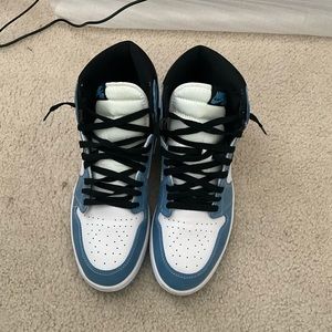 Jordan 1s Uni Blues